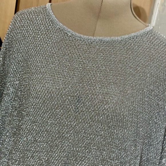 BUCKLE - GILDED INTENT - Exclusive Textured Metallic Top - Picture 3 of 9